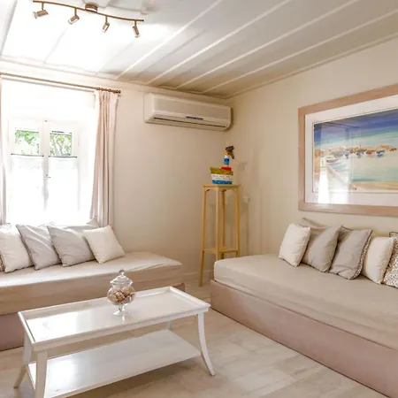 Teacher's House Πανσιόν *