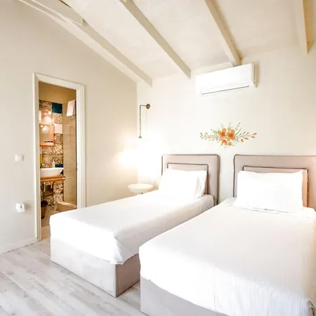 Teacher's House *